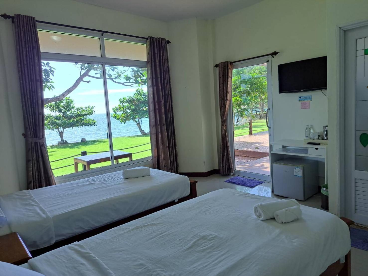Lomtalay Resort Trat Laem Ngop Exterior photo