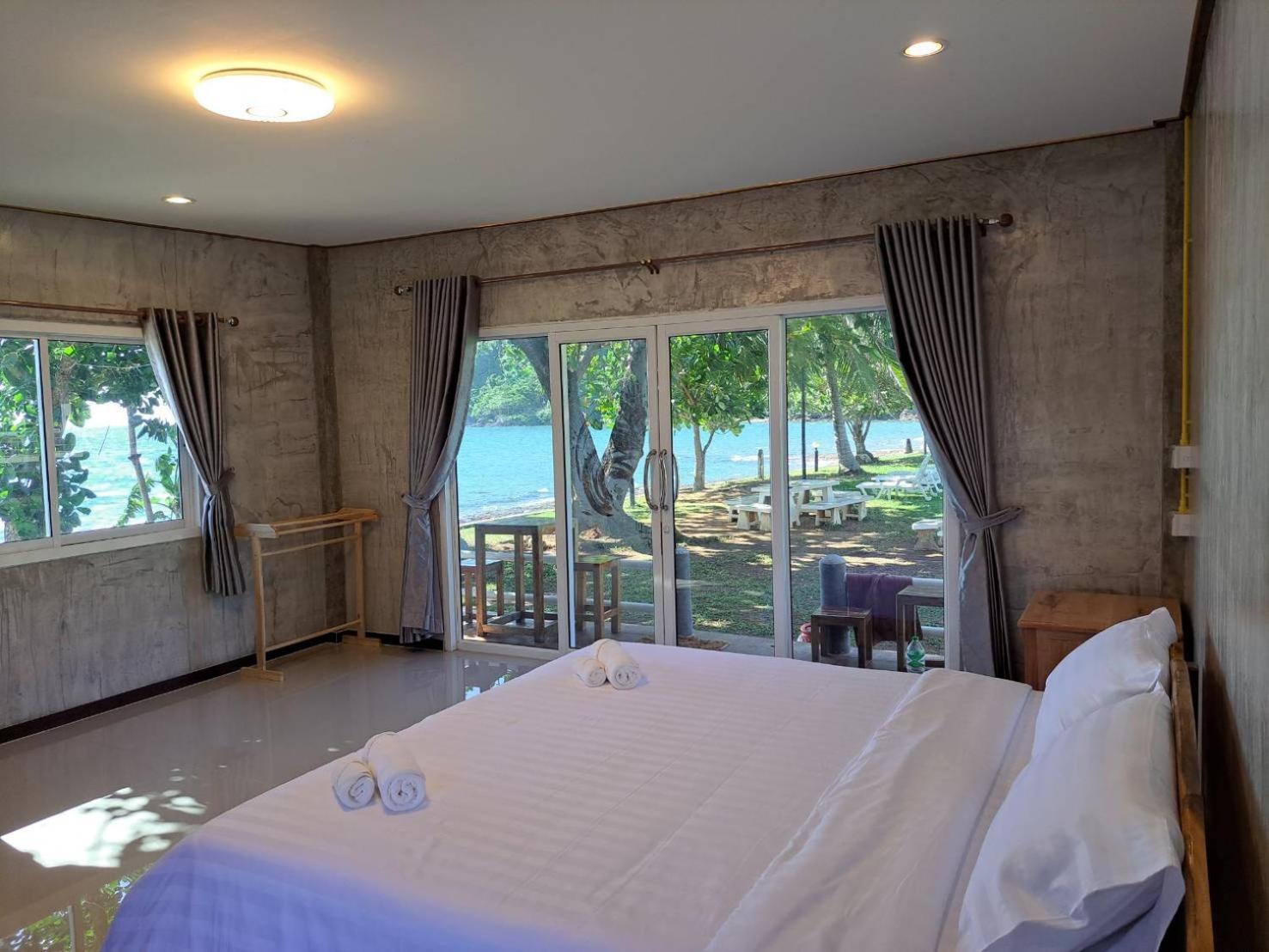 Lomtalay Resort Trat Laem Ngop Exterior photo