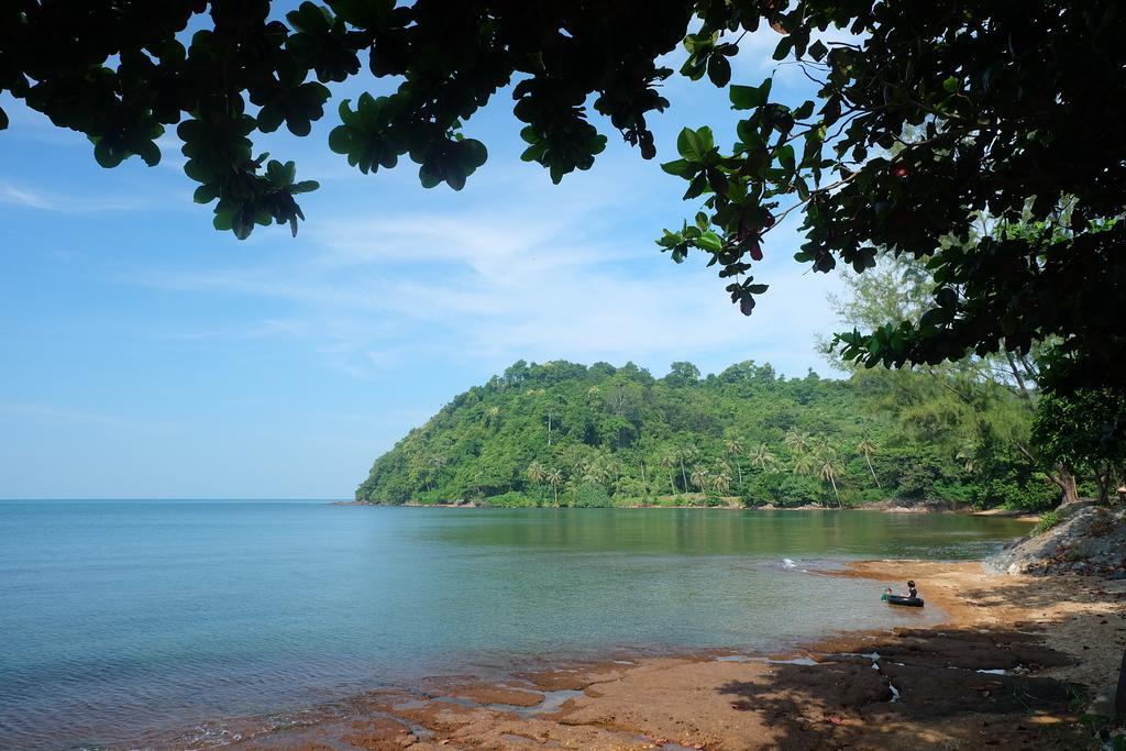 Lomtalay Resort Trat Laem Ngop Exterior photo