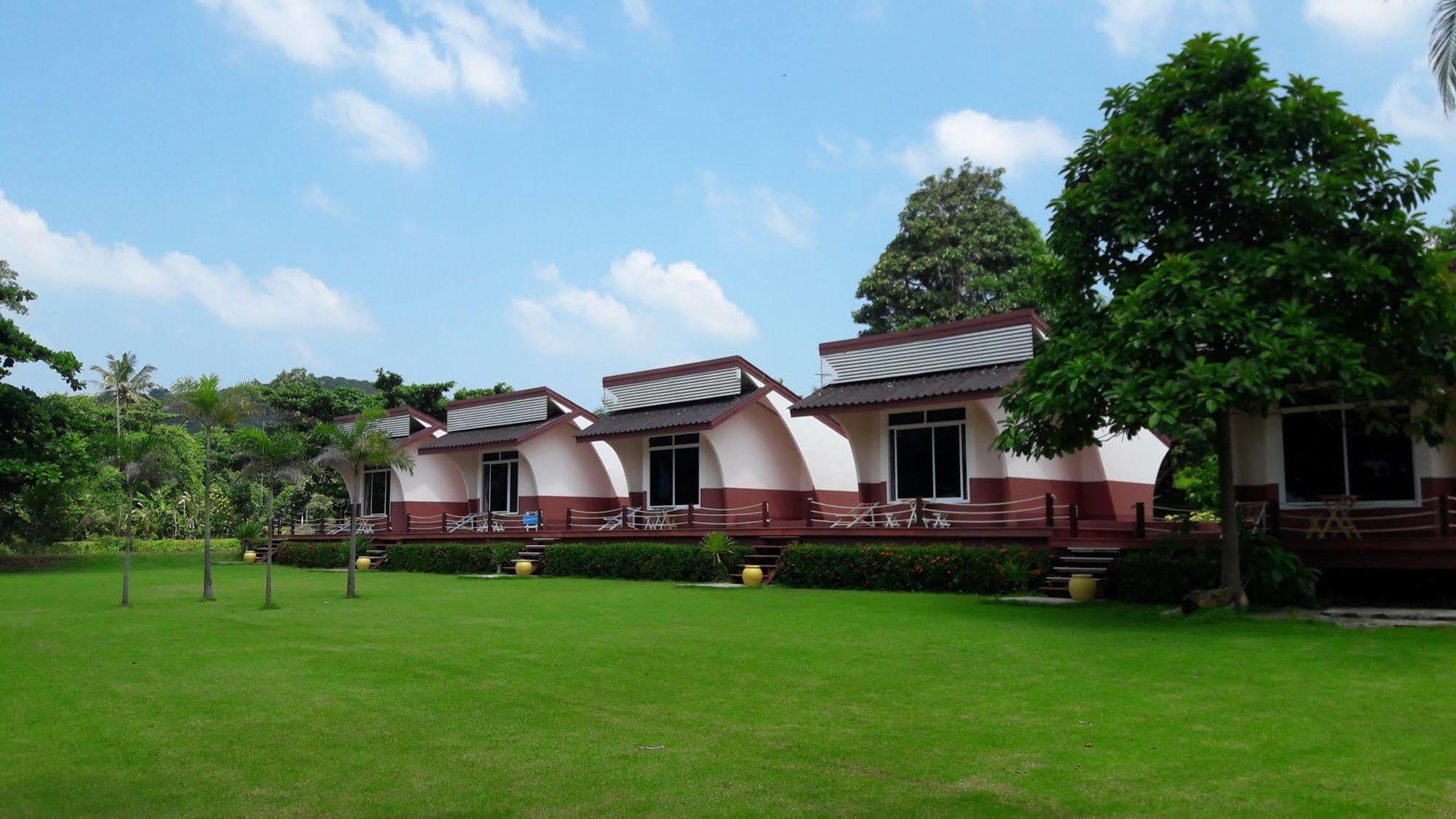Lomtalay Resort Trat Laem Ngop Exterior photo